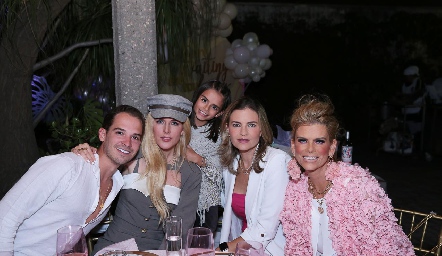  Gerardo Ruiz, Tania Ruiz, Carlota Domínguez, Francine Coulón y Marisol Eichelmann.