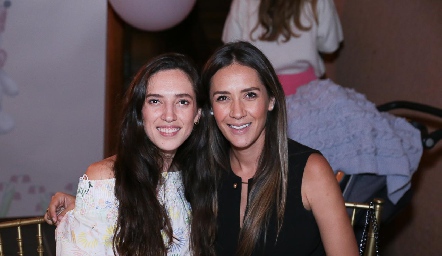  Valeria Rangel y Estefanía Gutiérrez.