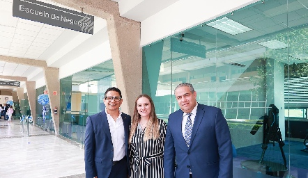  Gerardo Tobías, Ana Laura Villanueva y Marco Vargas.