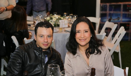  Fernando Delgadillo y Maite Benitez.