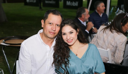  Alejandro Ortiz y Sofía Espinoza.