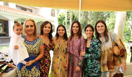  Lucrecia Tobías, Mimí Hinojosa, Elsa Tamez, Adriana Olmos, Maribel Lozano, Maribel Rodríguez y Lucrecia García.