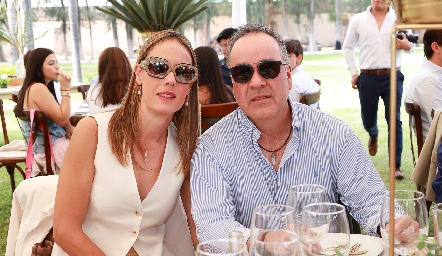  Carla Ortiz y Enrique Flores.