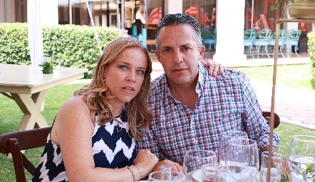  Mariana Torres y José Alberto Torre.