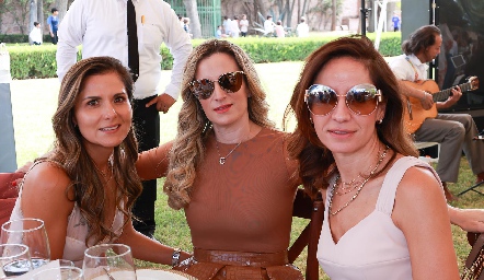  Coco Canseco, Cristina Ocejo e Ifigenia Güemes.