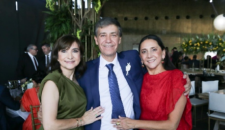  Pina Cadena, Edda Gocher y Gilberto Alonso.