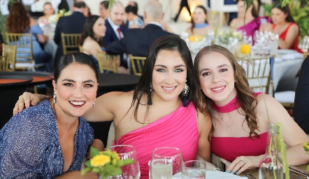  Miriam González, Samantha Guevara y Alejandra de la Torre.