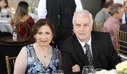  Laura Narváez y Salvador González.