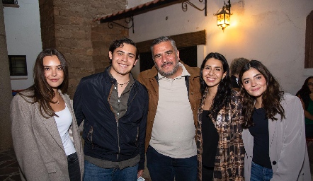  Jimena Guerra, Rafael Guerra, Rafael Guerra, Alexandra Portes y Sofía Romo.