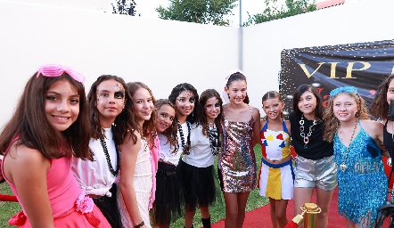  Sofía Romero, Maya Vázquez, Miranda Garza, Sofía Stevens, Isa Molina, Sofía Chevaile, Alexa Romero, Alexia Zapata, Isa Molina, Ana Paula Trujillo y Vale Vallejo.