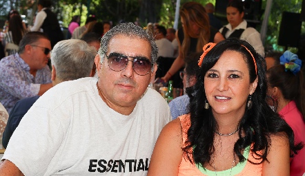  Genaro Garza y Laura Galarza.