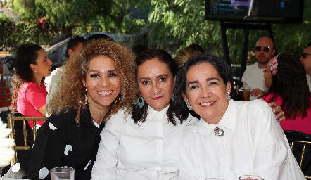  Isela Pérez, Lolita Alba y Martha Ruiz.