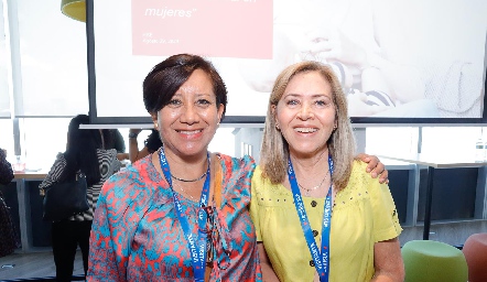  Tere Galicia y Elizabeth Báez.