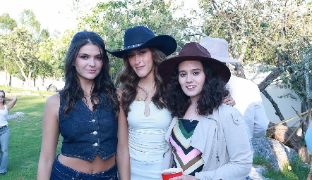  Verónica Hernández, Isabela Ortuño y Fer Patiño.