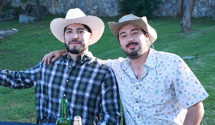  José Martínez y Carlos Derbez.