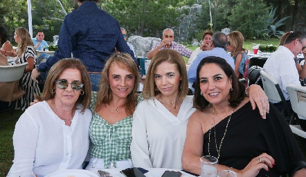  Nohemí Sampere, Claudia Barba, Sigrid Werge y Rebeca Alcalde.