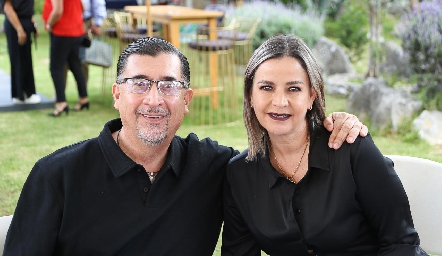  Jaime Flores y Claudia Gouyonnet.