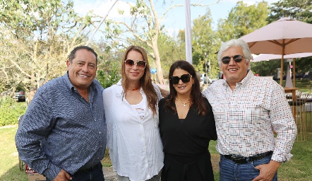  Adolfo Arriaga, Meritchell Galarza, Chelito Padrón y Gerardo Rodríguez.