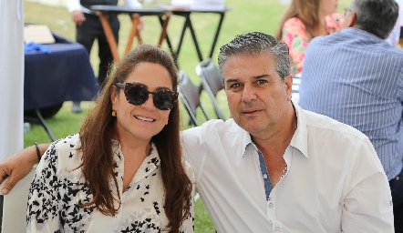  Claudia Altamirano y Salomón Dip.