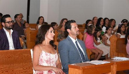  Mercy Lafuente y Miguel Calvillo, papás de Miranda.