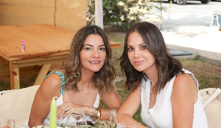  Gabriela Mundo  y Ninfa Ramos.