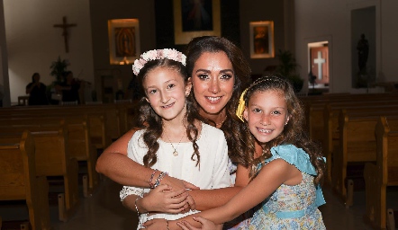 Judith Gómez con Miranda y Elena.