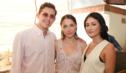  Mau Tinajero, Keyla Santoyo y Valeria Calvillo.