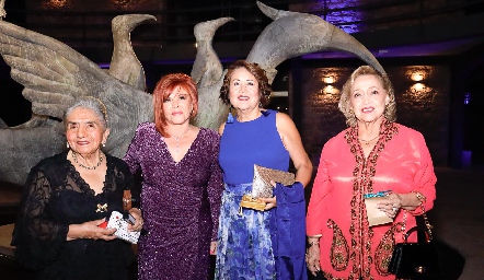  Graciela Celestino, Lety Serment, Mari Paz Murillo y Felisa Yarena.