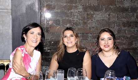  Liova Goytortua, Paty Juárez e Irma Torres.