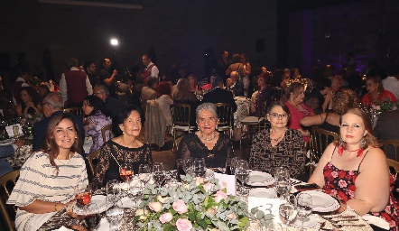  Alicia Grimaldo, Graciela Celestino, Marcela Serment y Marcela de Icasa.