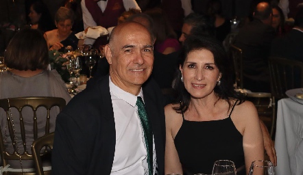  Enrique Medina y Rosalba Castillo.