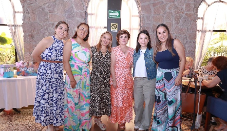  Nancy Galván, Lizbeth Castro, Mercedes González, Lorena Maza, Claudia González y Mayita Chávez.