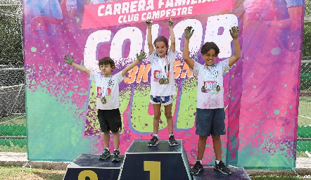  Eduardo Zermeño, María Valdés y Rodrigo Díaz.