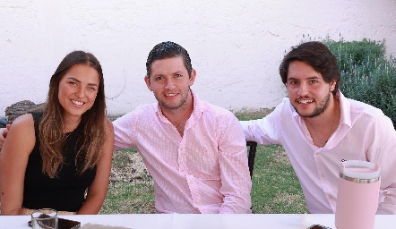  Silvia Olivares, Juan José del Villar y Javier del Villar.