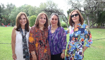  Gladis Castellanos, Martha Acevedo, Elvira González y Rebeca Bustillos.