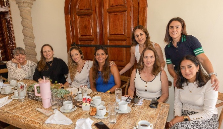  Verónica Guzmán, Blanca Rangel, Vero Alvarado, Martha Padilla, María Elena Bautista, Eli Renteria, Beatriz Rodríguez y Verónica Correa.