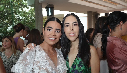  Marily Tobías y Mariana Tobías.