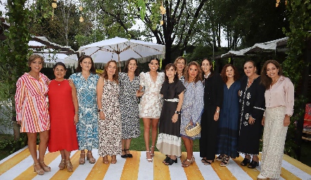  Marcela Serna, Tuti González, Fabiola González, Maru Velázquez, Ángeles Gutiérrez, Marily Tobías, Pina Cadena, Rosy Díaz Infante, Maru Díaz Infante, Laura de la Rosa, Lupita González, Isabel Castillo y Ana Luisa Acosta .