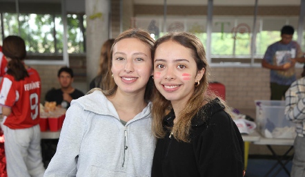  Katerine Santillán y Ana Sandoval.