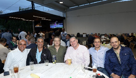  Iván Anguiano, Juan Antonio Reverte, Juan Carlos Feres, Luis Castro, Manuel Abad y Juan Sarquis.