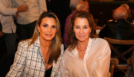  Bertha Barragán y Claudia Garza.