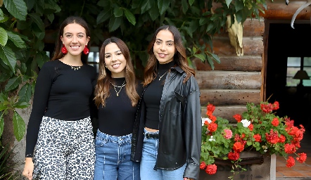  Mónica Michel, Ale Michel y Mariana Anaya.