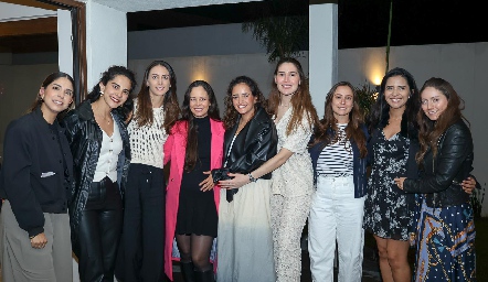  Adri Estrada, Clau Estrada, Catalina Abud, Alynn Ruiz, Isabela Torres, Anasty Cano, Fer Franco, Montse Alcaraz y Nallely Maya.