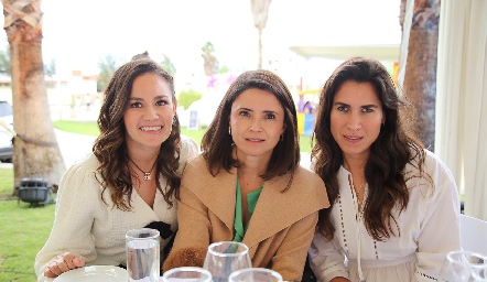  Tere Cadena, Paola Félix y Vero Martínez.