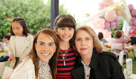  Ilenia Rodríguez, Fernanda de Alba y María del Carmen de Rodríguez.