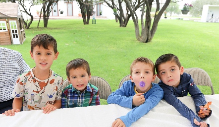  Julián, Fer, Daniel y Patricio.