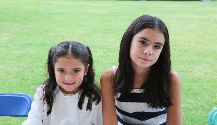  Camila y Nina.