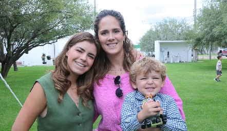  Jéssica Ferretiz, Ana Gaby Mina y Pato Castañón.