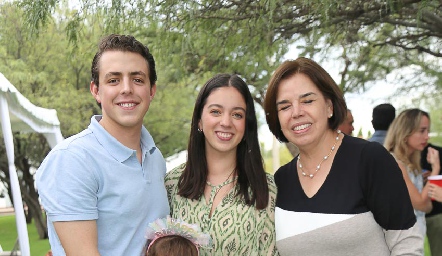  Rodrigo Ferretiz, Geraldine Perales, Sofía Castañón y Tere Medina.