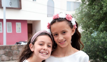  Sofía y Ana Victoria.